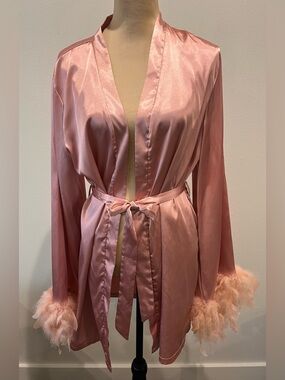 Women's Pink Feather Trim Robe